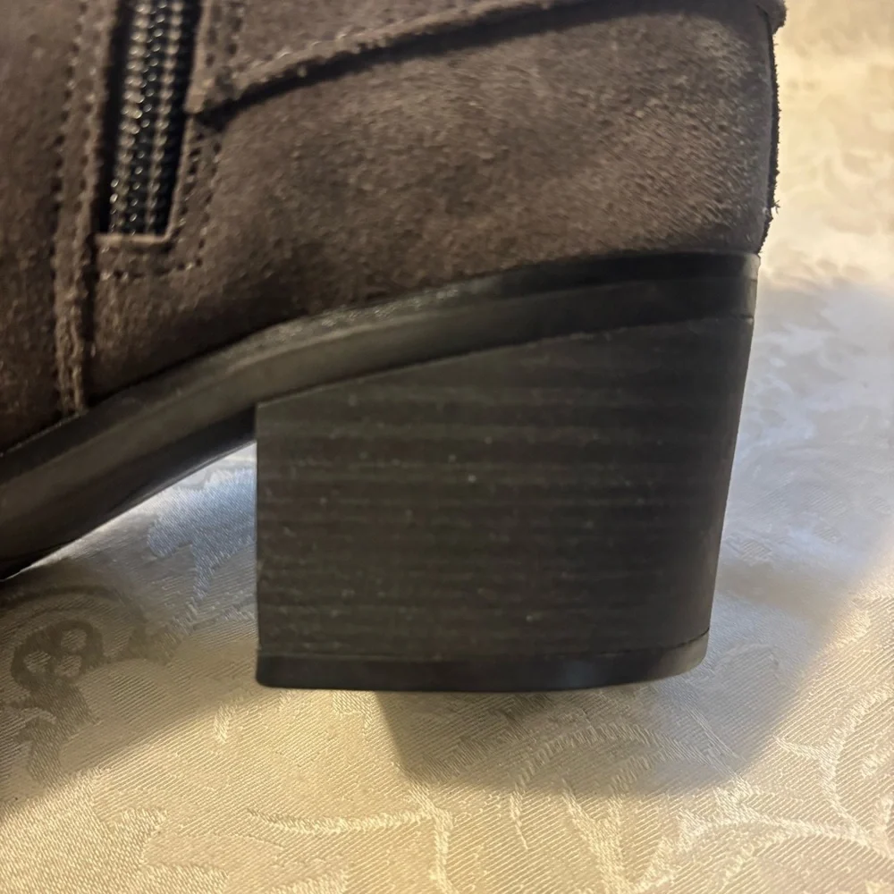 Sonoma Goods for Life Sonya Gray Suede Ankle Boots, Size 9 Wide